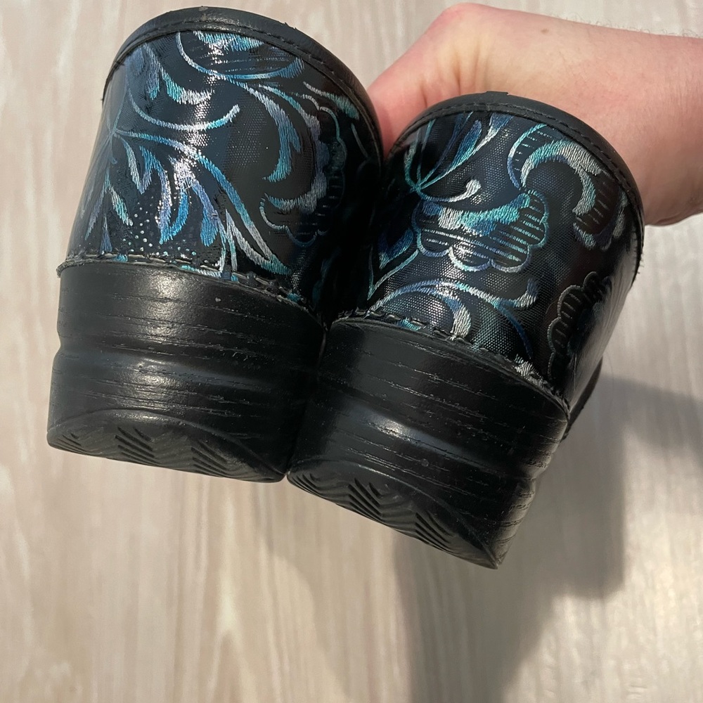 EUC Dansko Professional, Size 40 - Picture 3 of 5